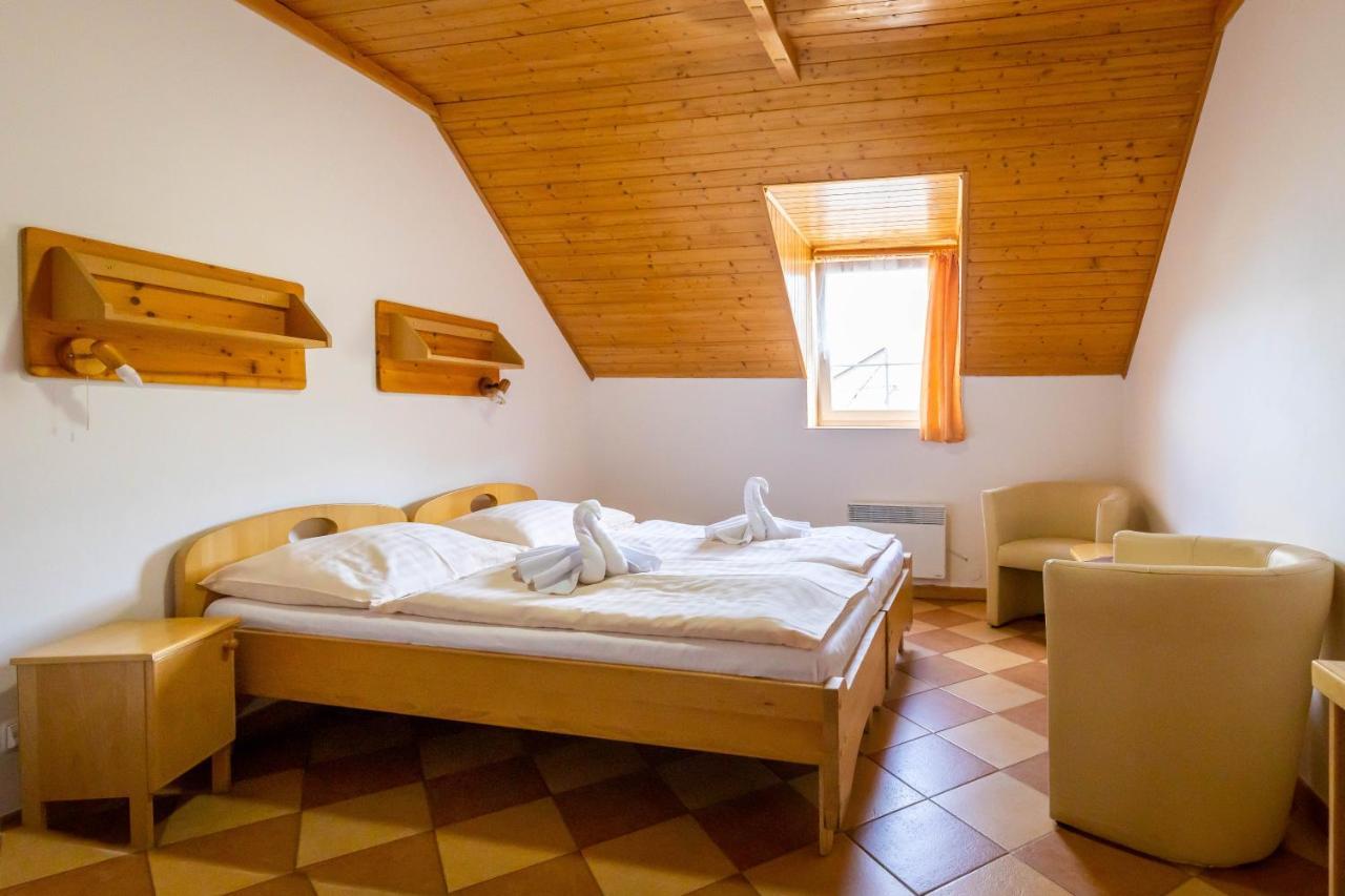 Horsky Hotel Rajska Bouda Malenovice  Luaran gambar