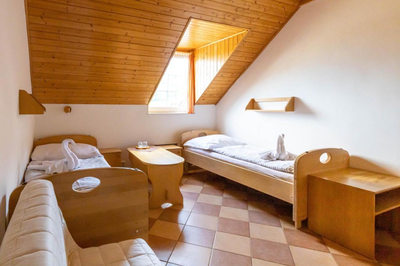 Horsky Hotel Rajska Bouda Malenovice  Luaran gambar